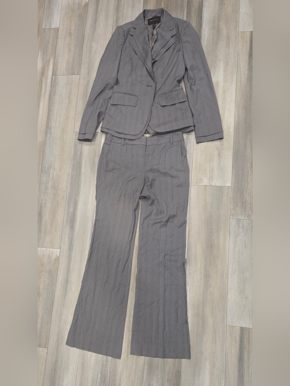 Bcbgmaxazria Womens Gray Pinstripe Pant Suit